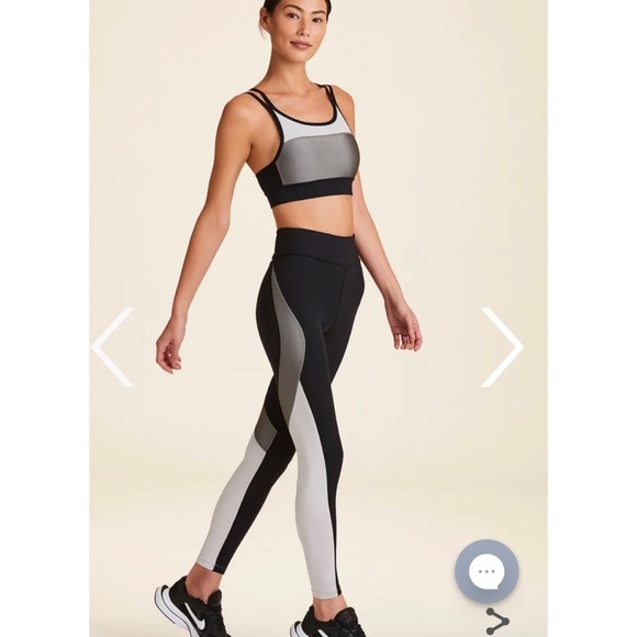 $75 Alala Aurora Sports Bra in Black/Gunmetal Size Small Luxury Athleisure - Picture 5 of 14